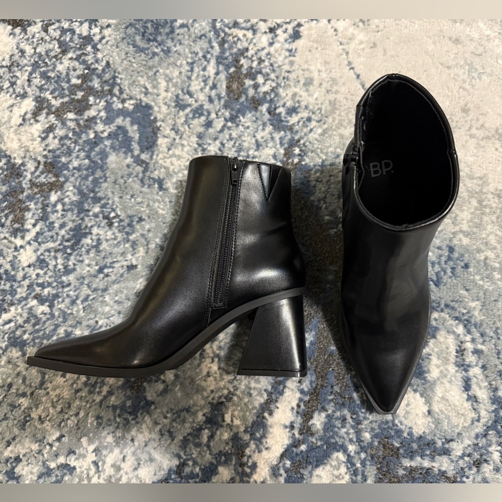 stylish boots with  chunky heel